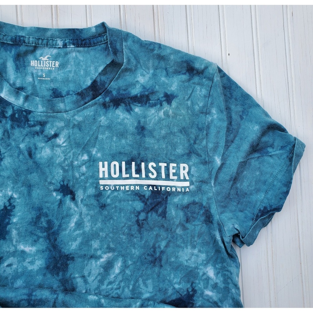 Hollister Must Have Collection Blue Teal Round Hem Tie Dye Shirt size Small Y2K‎